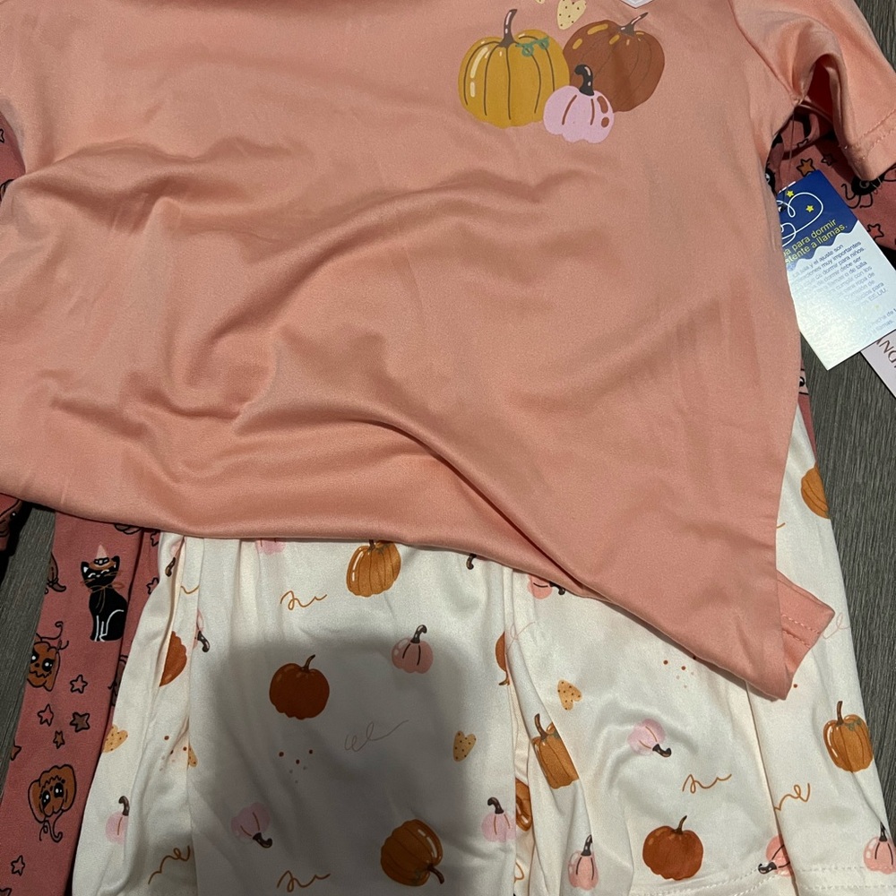Matching Pajamas Set - Picture 2 of 4